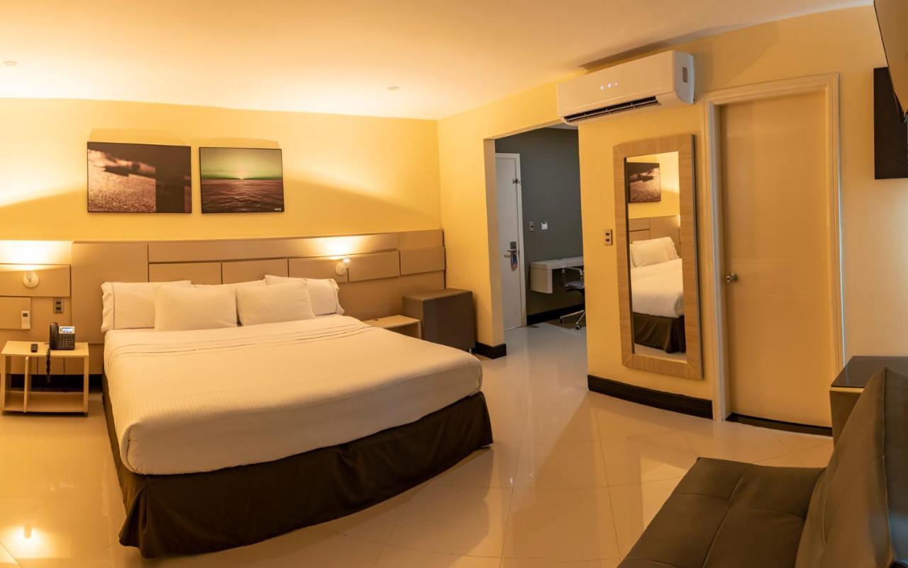 Hotel Florida Sinu Монтерія Екстер'єр фото