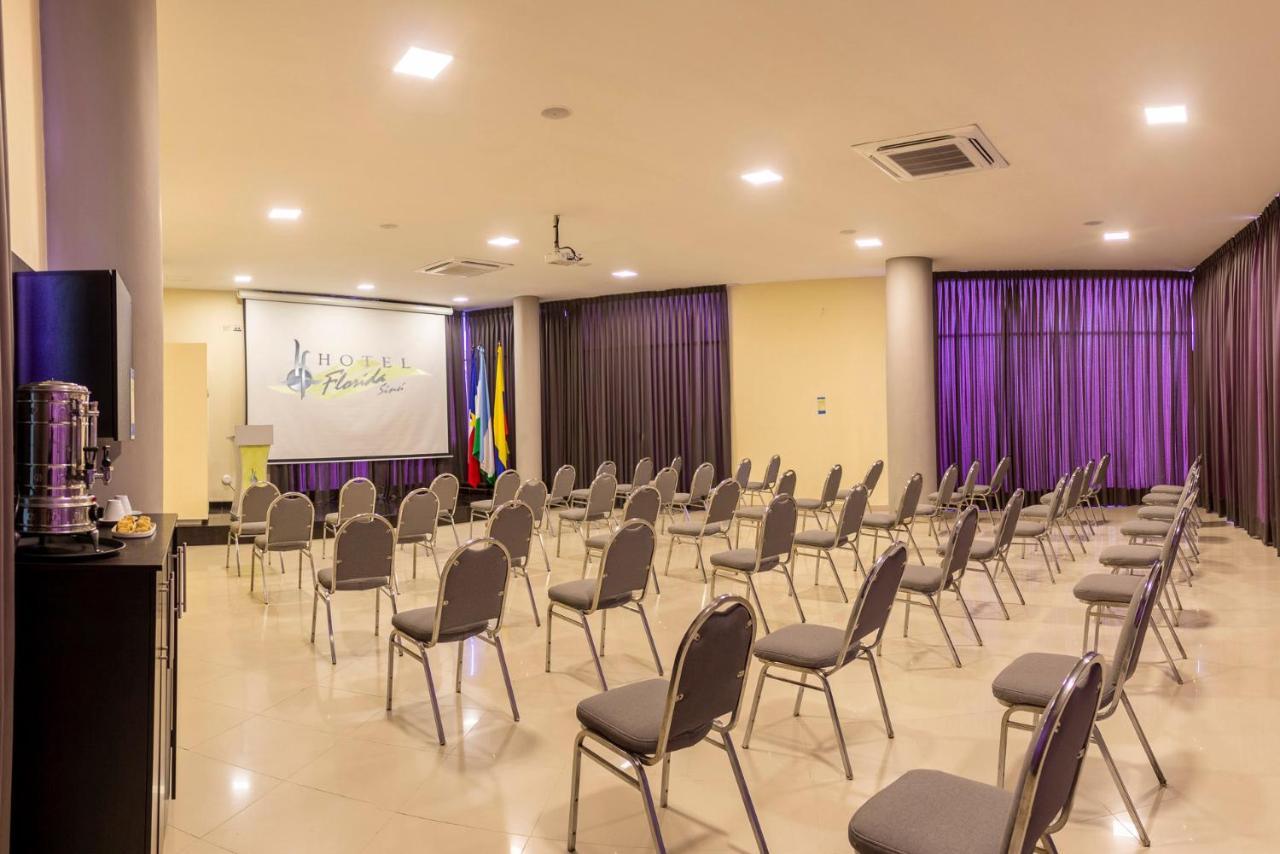 Hotel Florida Sinu Монтерія Екстер'єр фото