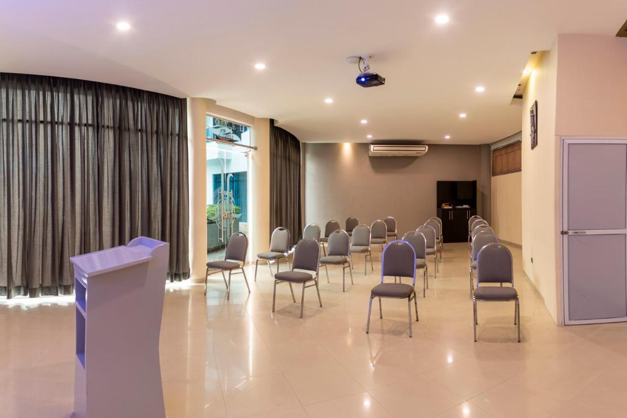 Hotel Florida Sinu Монтерія Екстер'єр фото