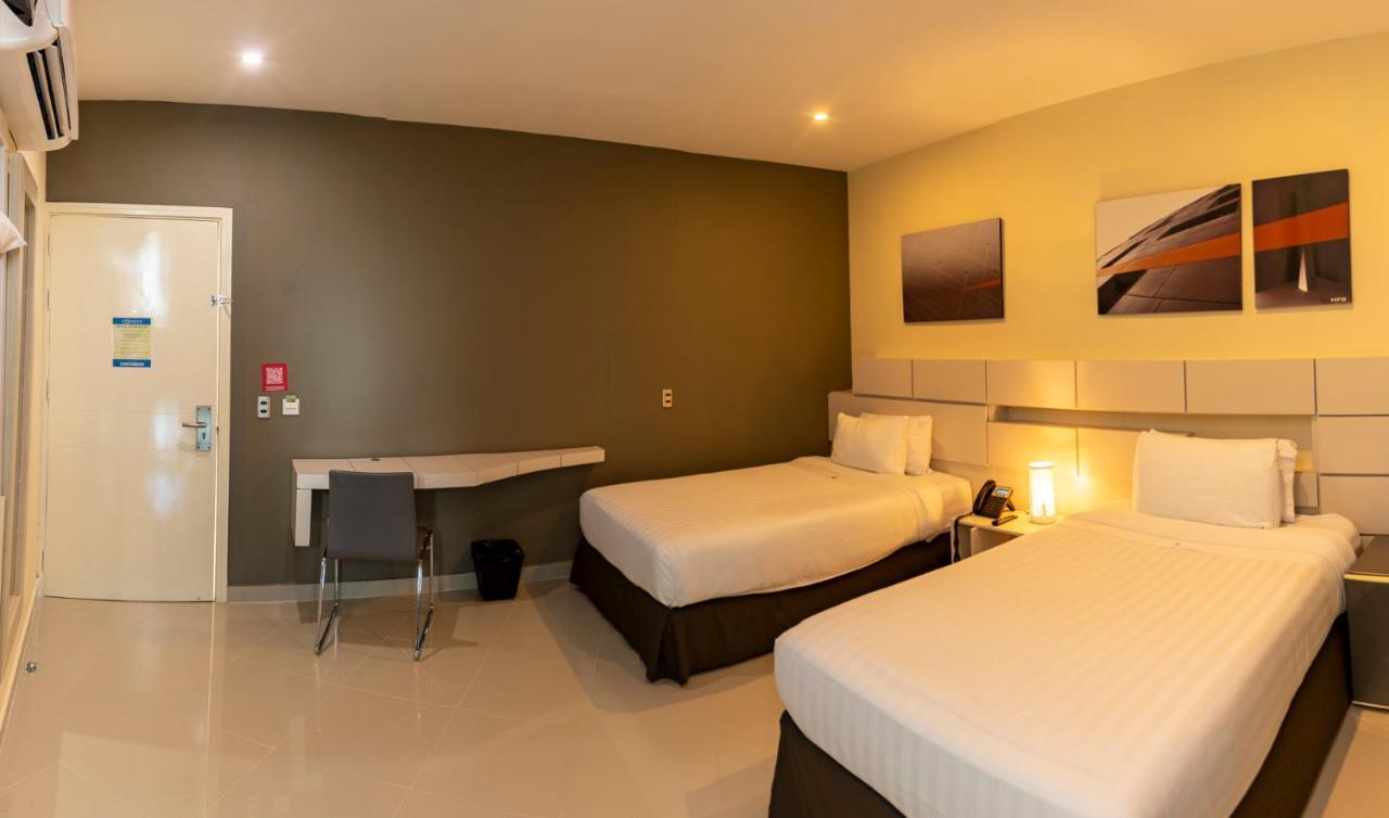 Hotel Florida Sinu Монтерія Екстер'єр фото