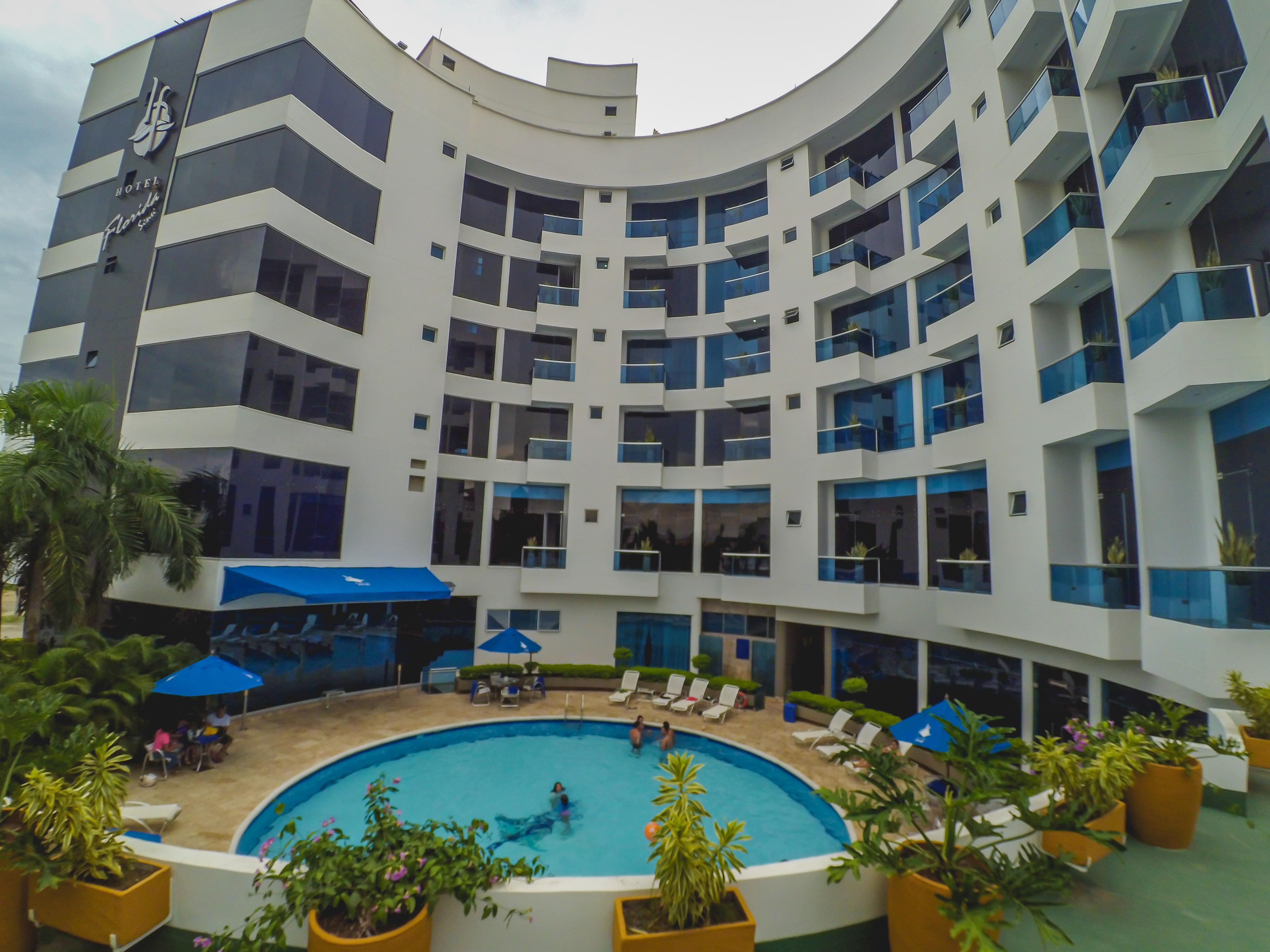 Hotel Florida Sinu Монтерія Екстер'єр фото