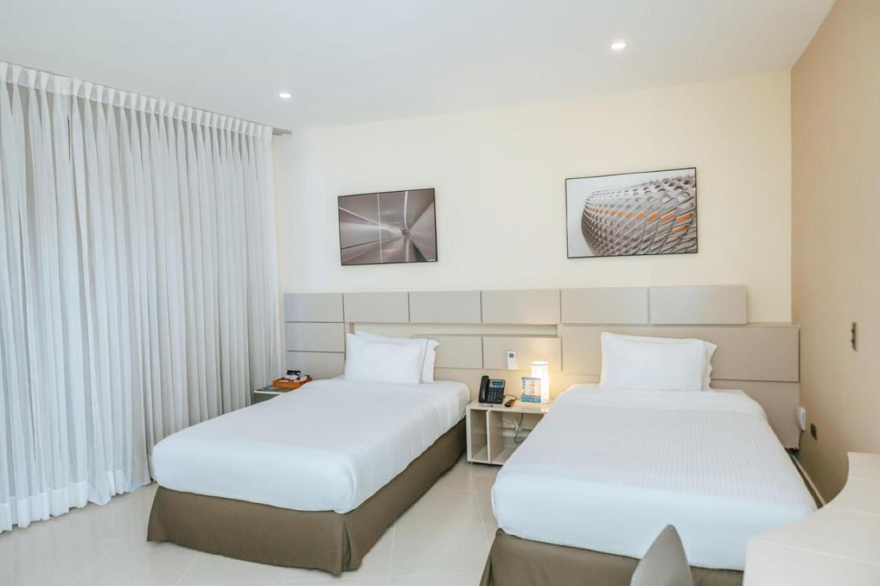 Hotel Florida Sinu Монтерія Екстер'єр фото